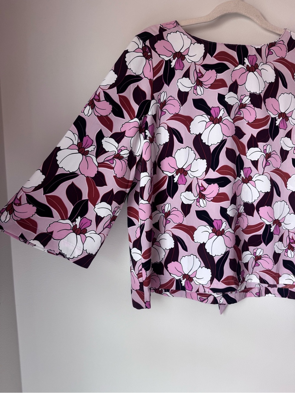 Ann Taylor Factory MP floral pink petals back tie ribbon flare sleeves. - Picture 2 of 9
